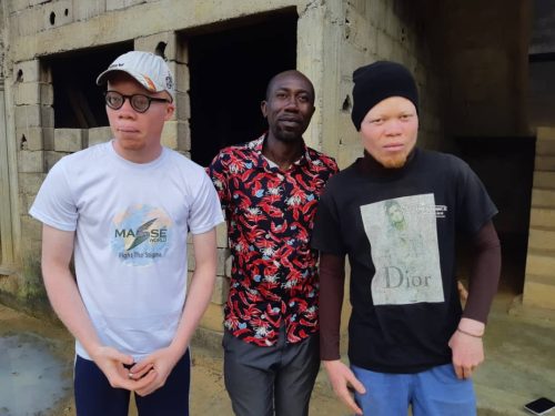 Masse-World-volunteers-in-Douala1