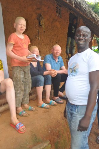 Recipients-of-Back-to-School-supplies-drive-receiving-their-school-supplies2